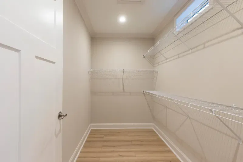 Biscayne bay bedroom home features