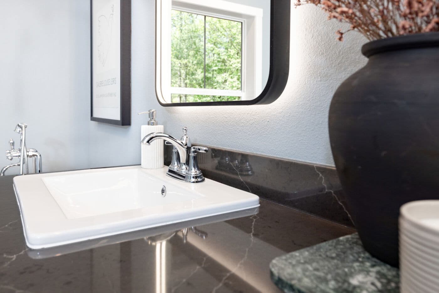 Encore bathroom home features