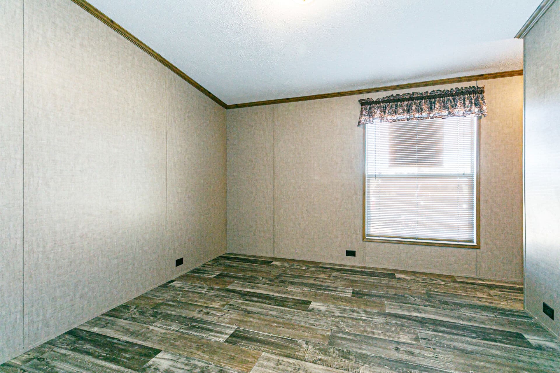 Doublewide c-32×64-32c bedroom home features