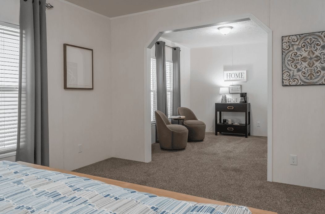 Md-60-32 bedroom home features