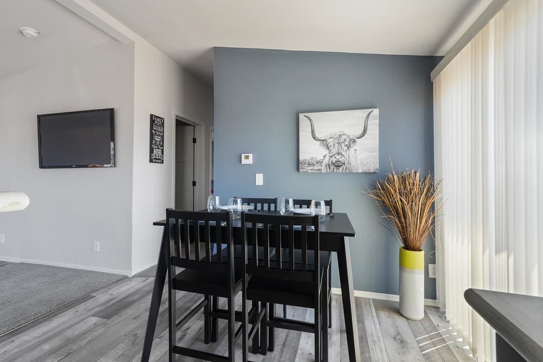 Ramada value 9082ct interior home features