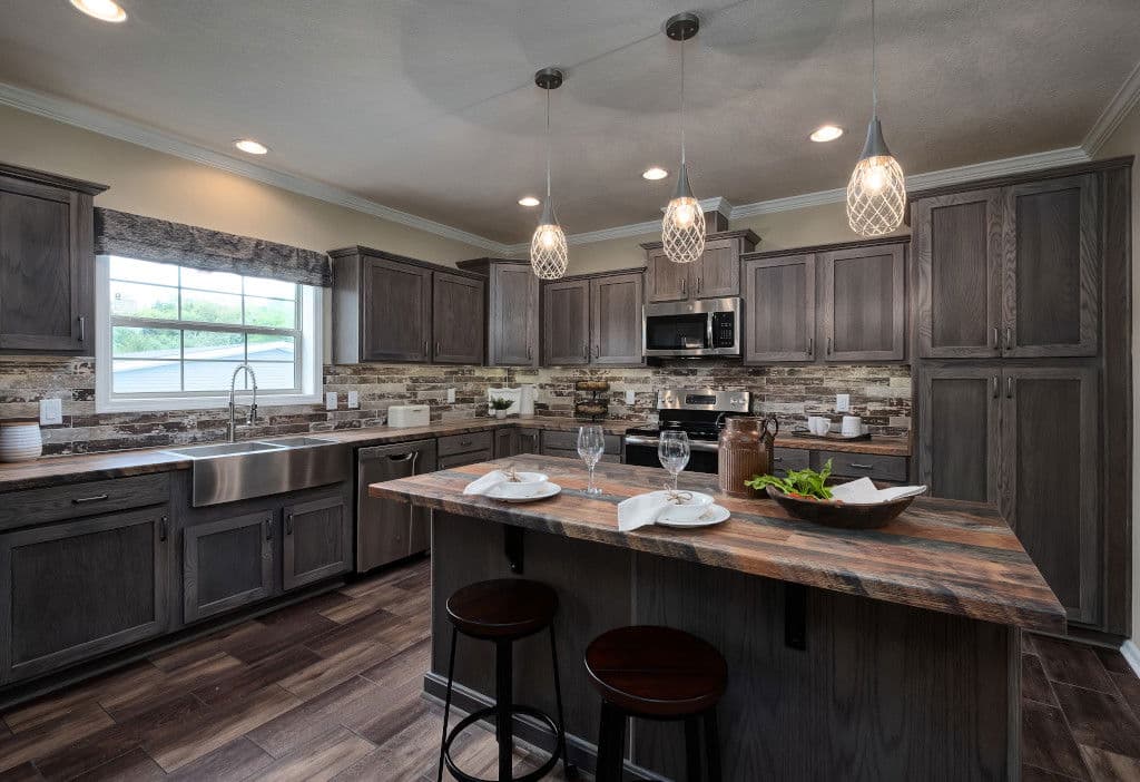 Andrew kitchen home features