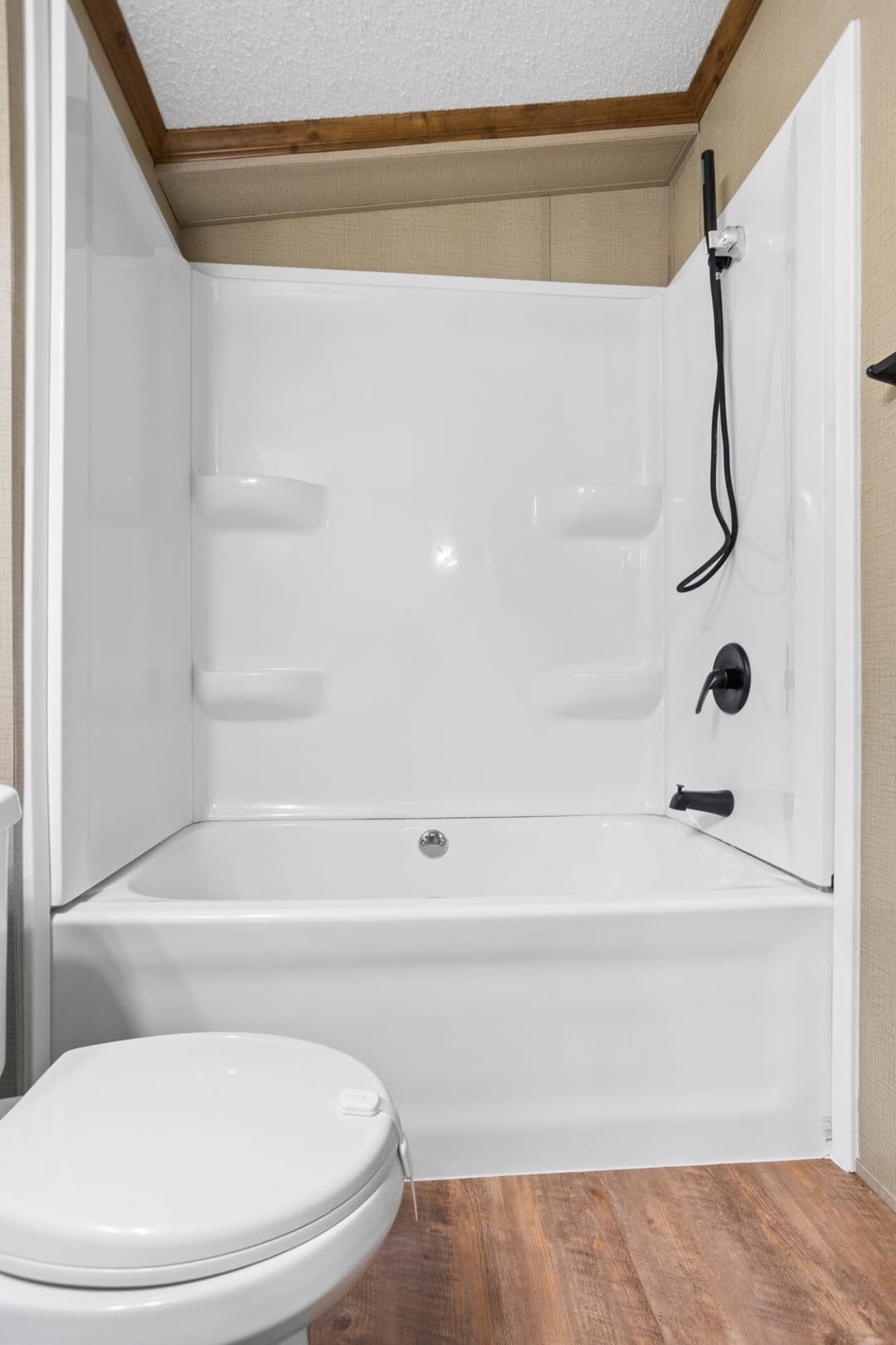 Ultra-wide 18×68-32a bathroom home features