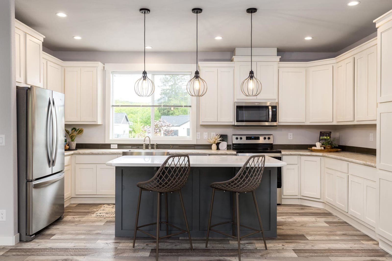 Westridge 1203ct kitchen and interior home features