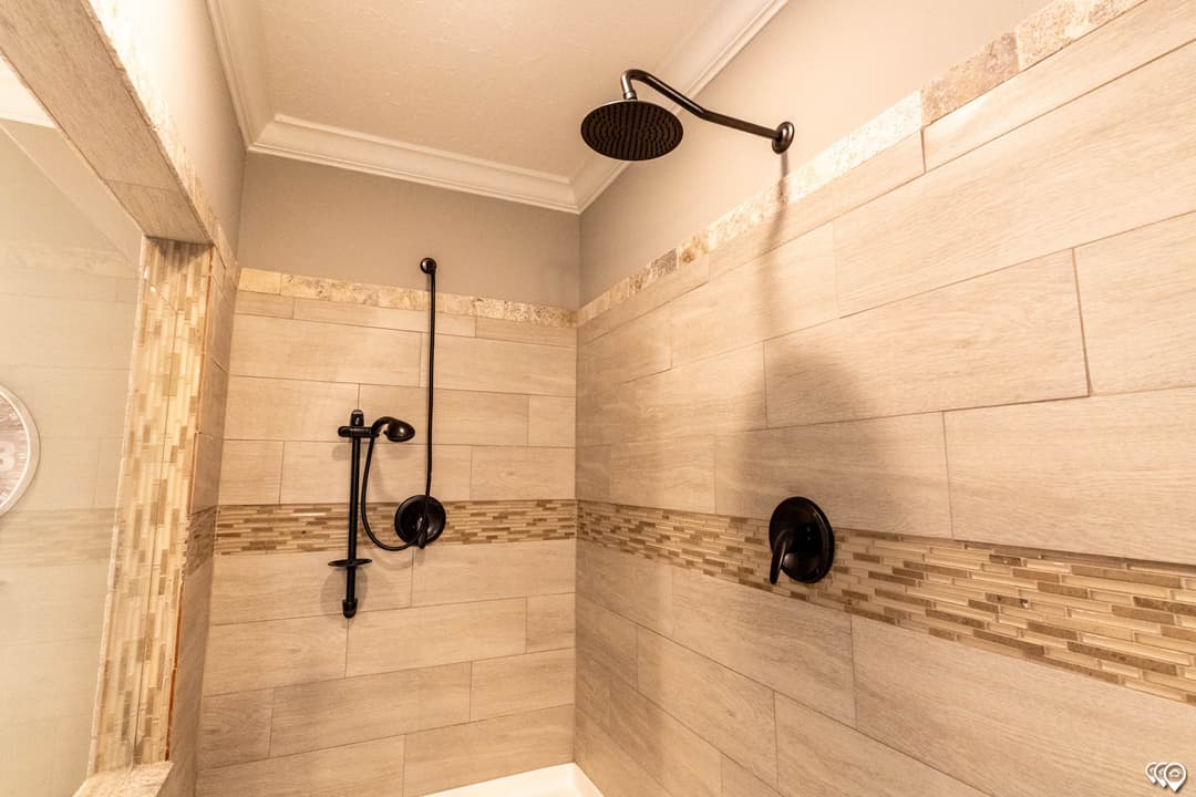 Tahoe harbor bathroom home features