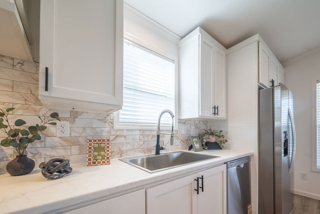 Innovation 5442h - the cypress creek kitchen home features