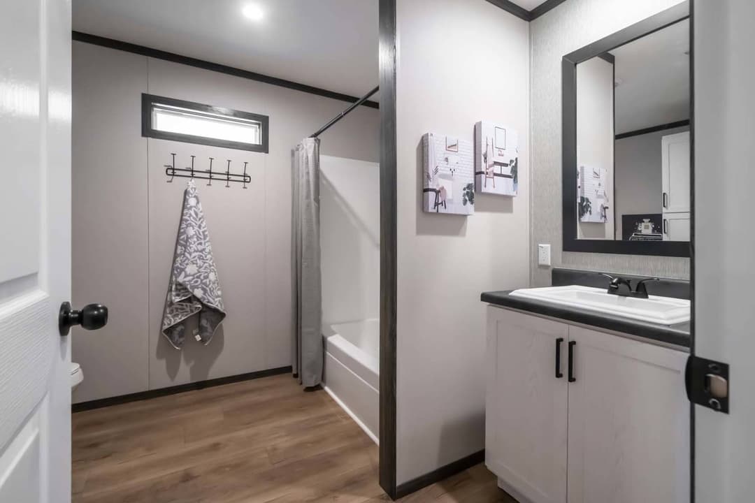 Embrace sunlight 052 bathroom home features