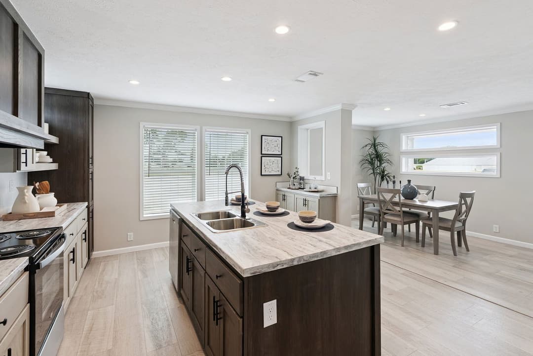 Driftwood kitchen home features