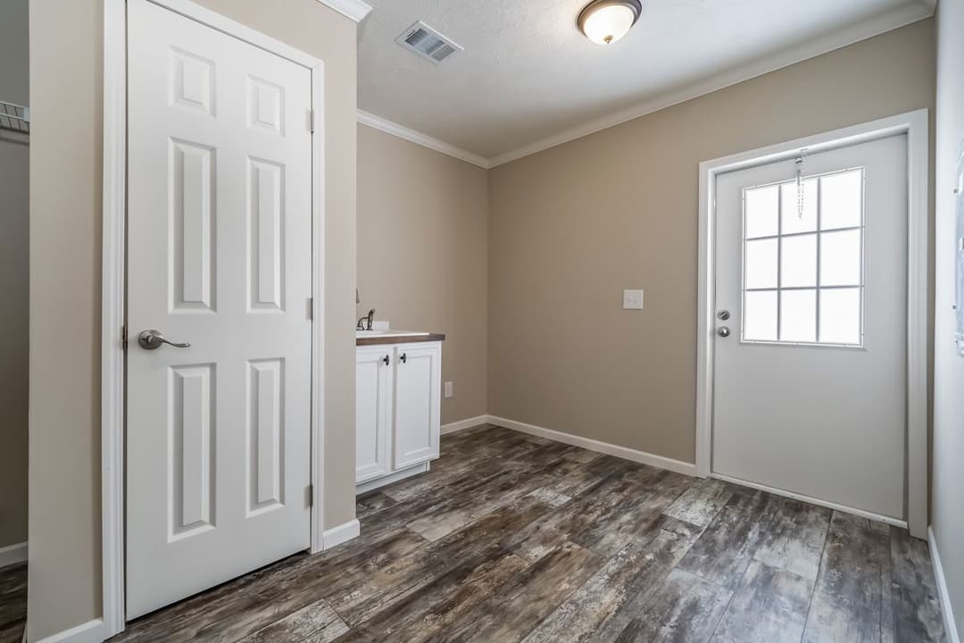 The jefferson interior home features
