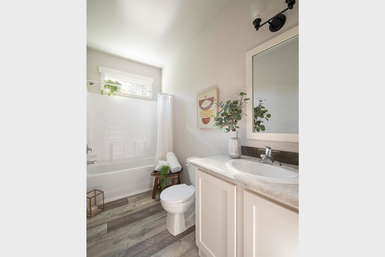 Westridge 1203ct bathroom and interior home features