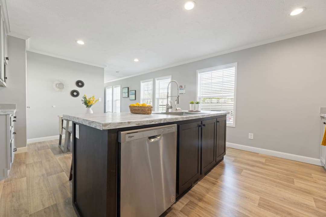 The cumberland duplex interior and kitchen home features
