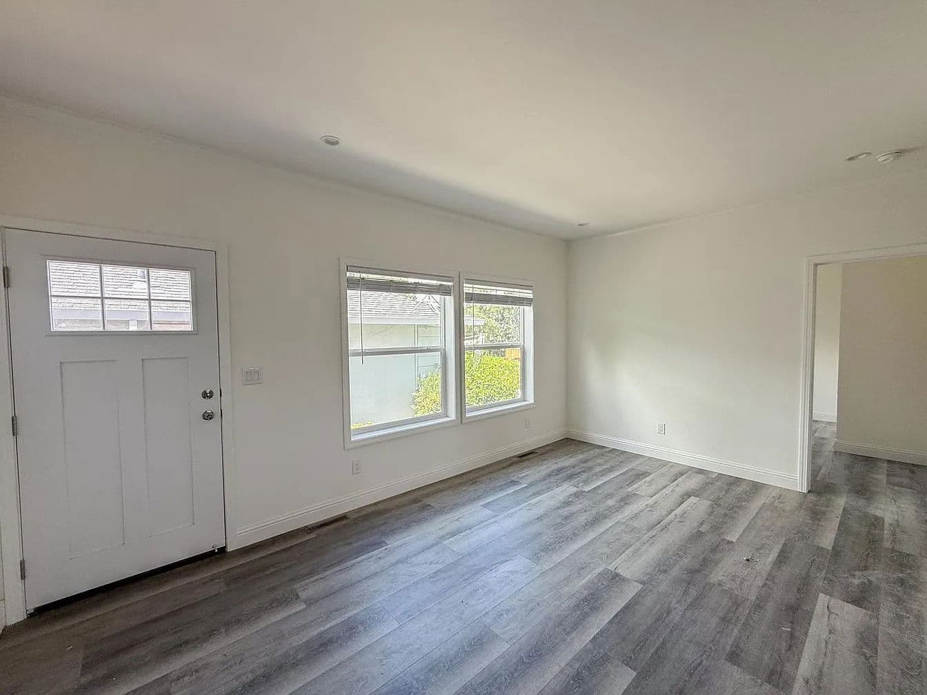 The malibu interior home features