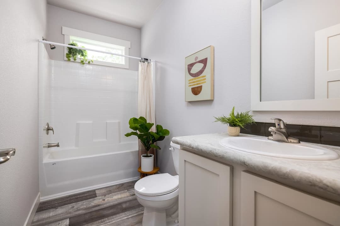 Westridge 1203ct bathroom and interior home features