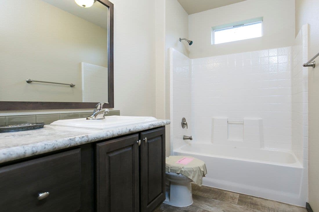 Columbia river multi-section 2023 bathroom home features