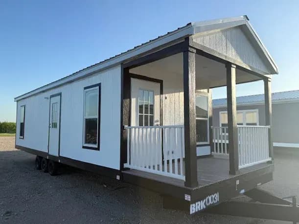 Park model & tiny homes hero home features
