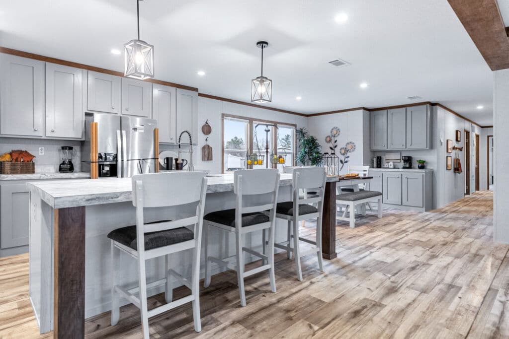 Hogan kitchen home features