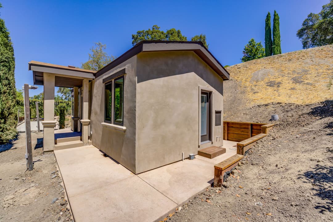 The piedmont (34') - l shaped exterior home features