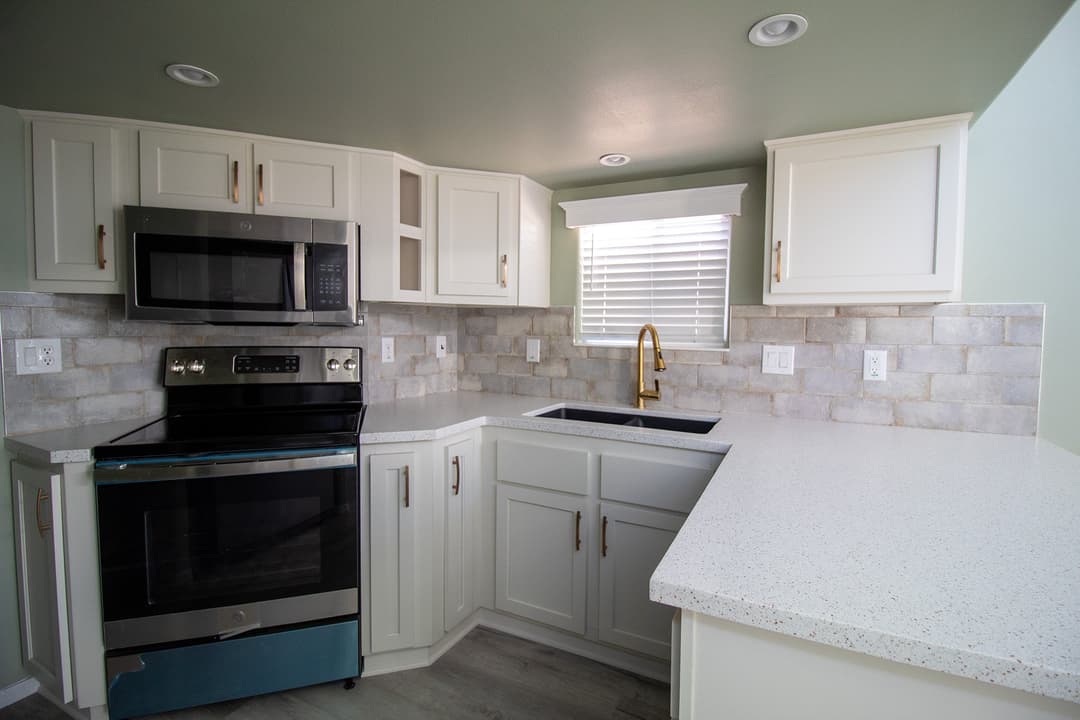 Alpine lofts al11351r kitchen home features