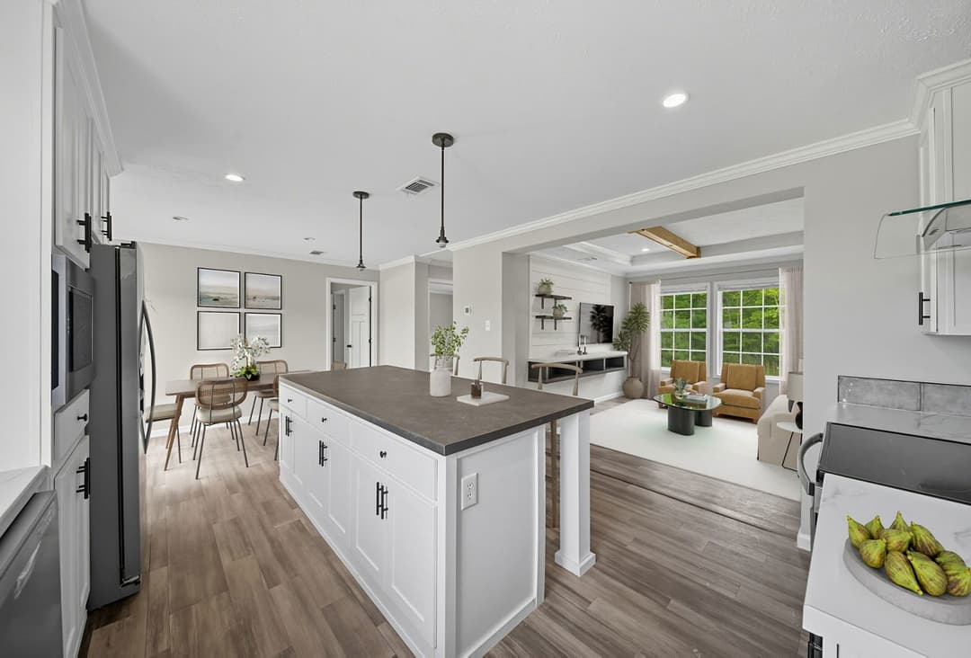 Valencia kitchen home features