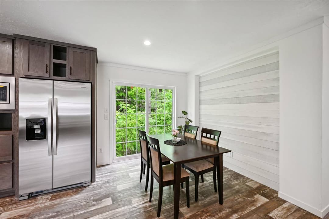 East point - elevate 56 kitchen home features