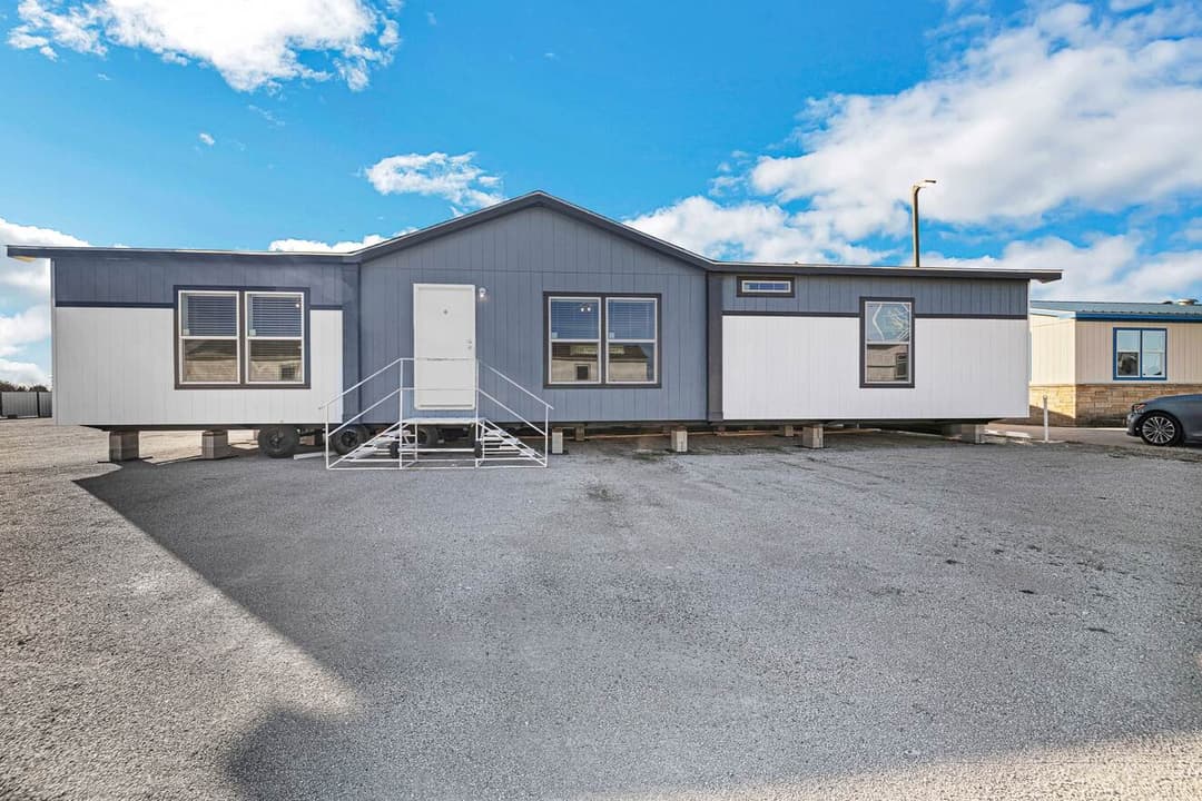 Topaz 28563a exterior and elevation home features