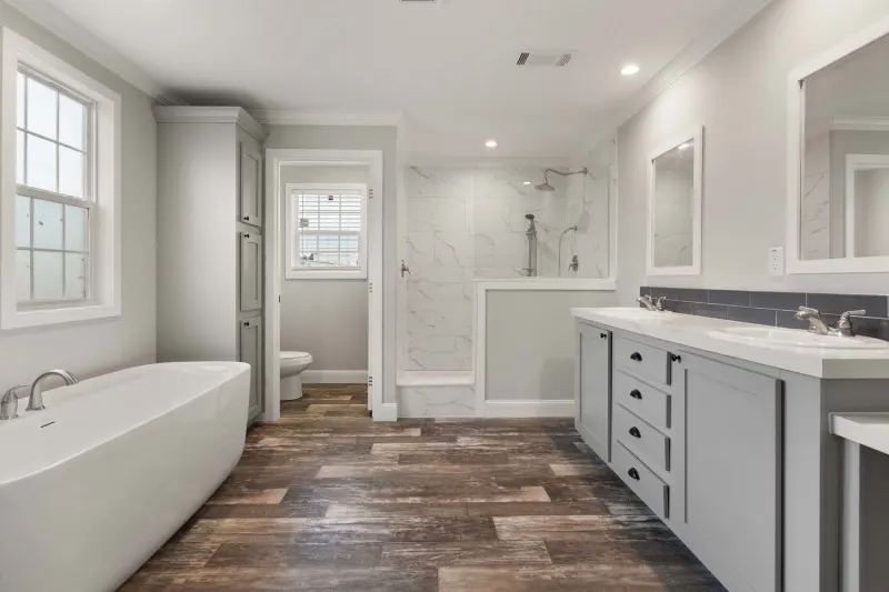 Waycross express bathroom home features