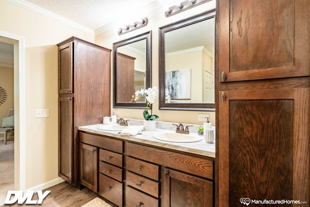 The yule bathroom home features