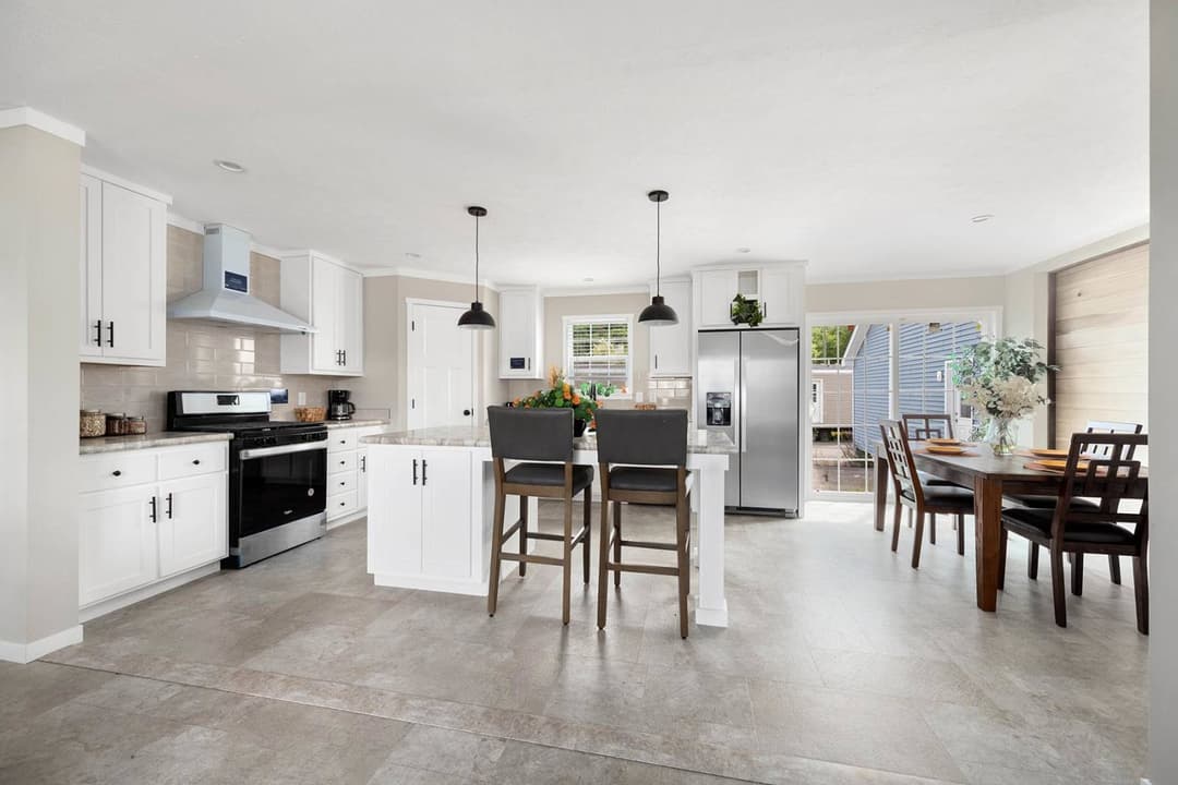 Elevate 52 kitchen home features