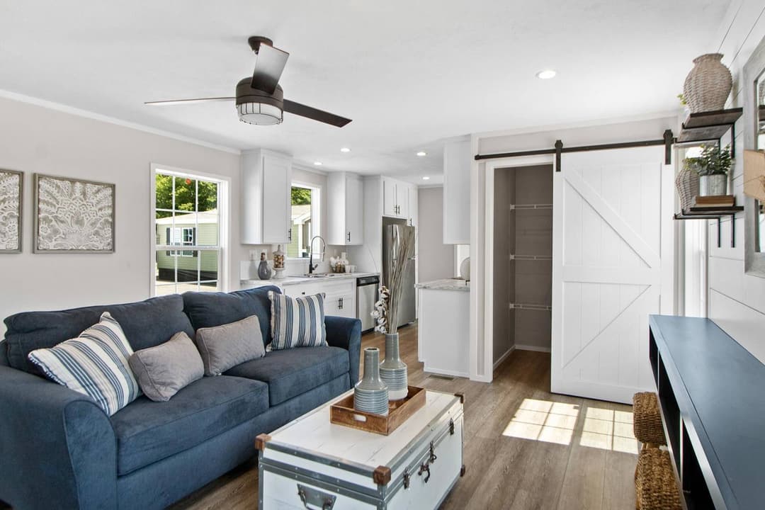 Sierra interior home features