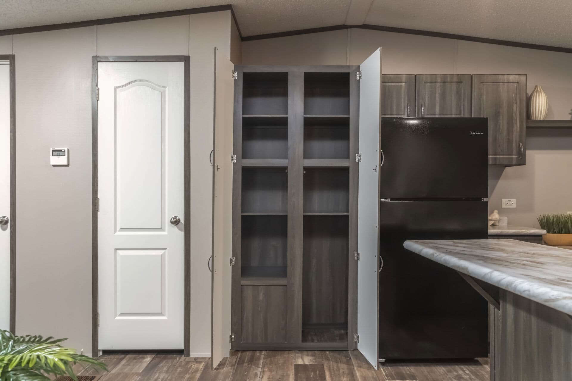 Doublewide s-24×48-22np kitchen home features