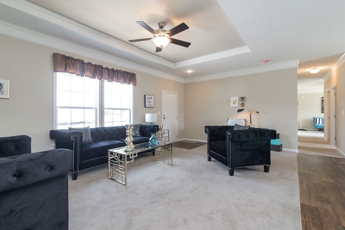 5520 sweet one interior home features