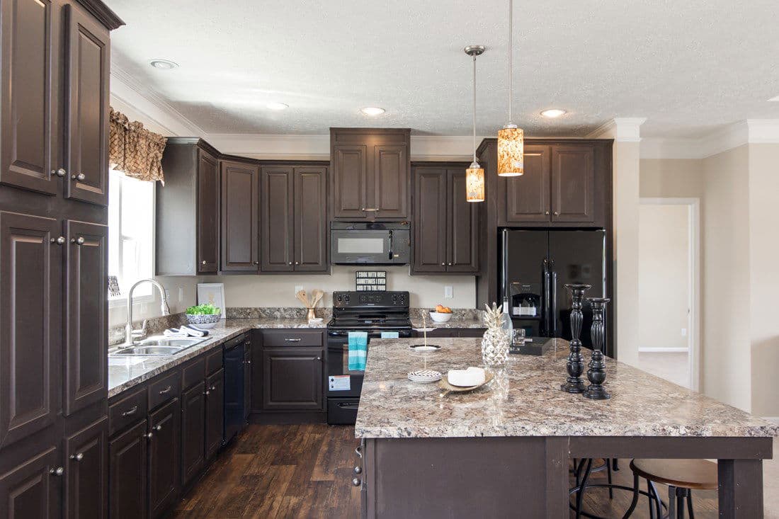 5520 sweet one kitchen home features