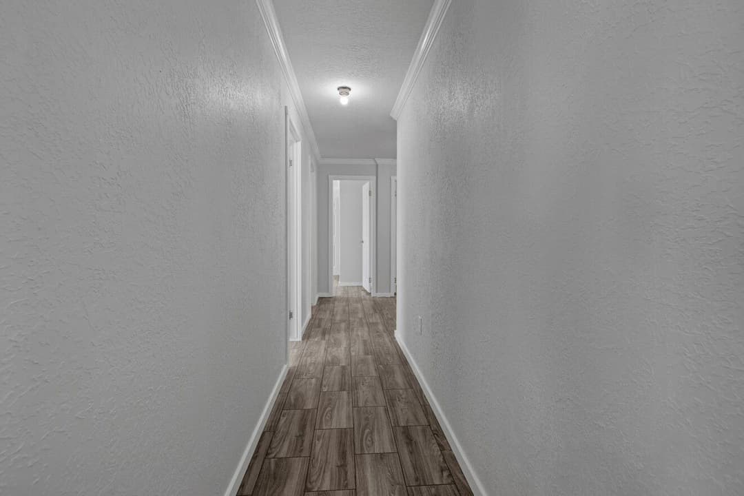Topaz 28764a interior home features