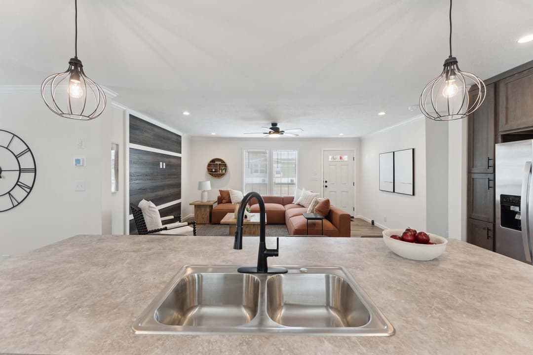 Sunlight 1493 kitchen home features