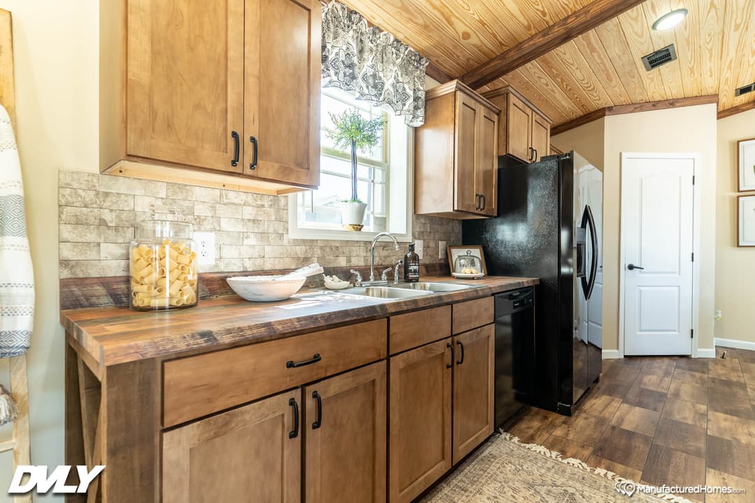 The lodge 2 kitchen home features