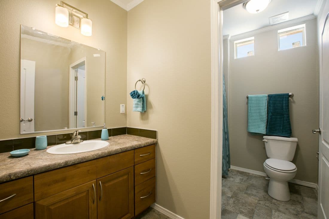 Tr3062a bathroom home features