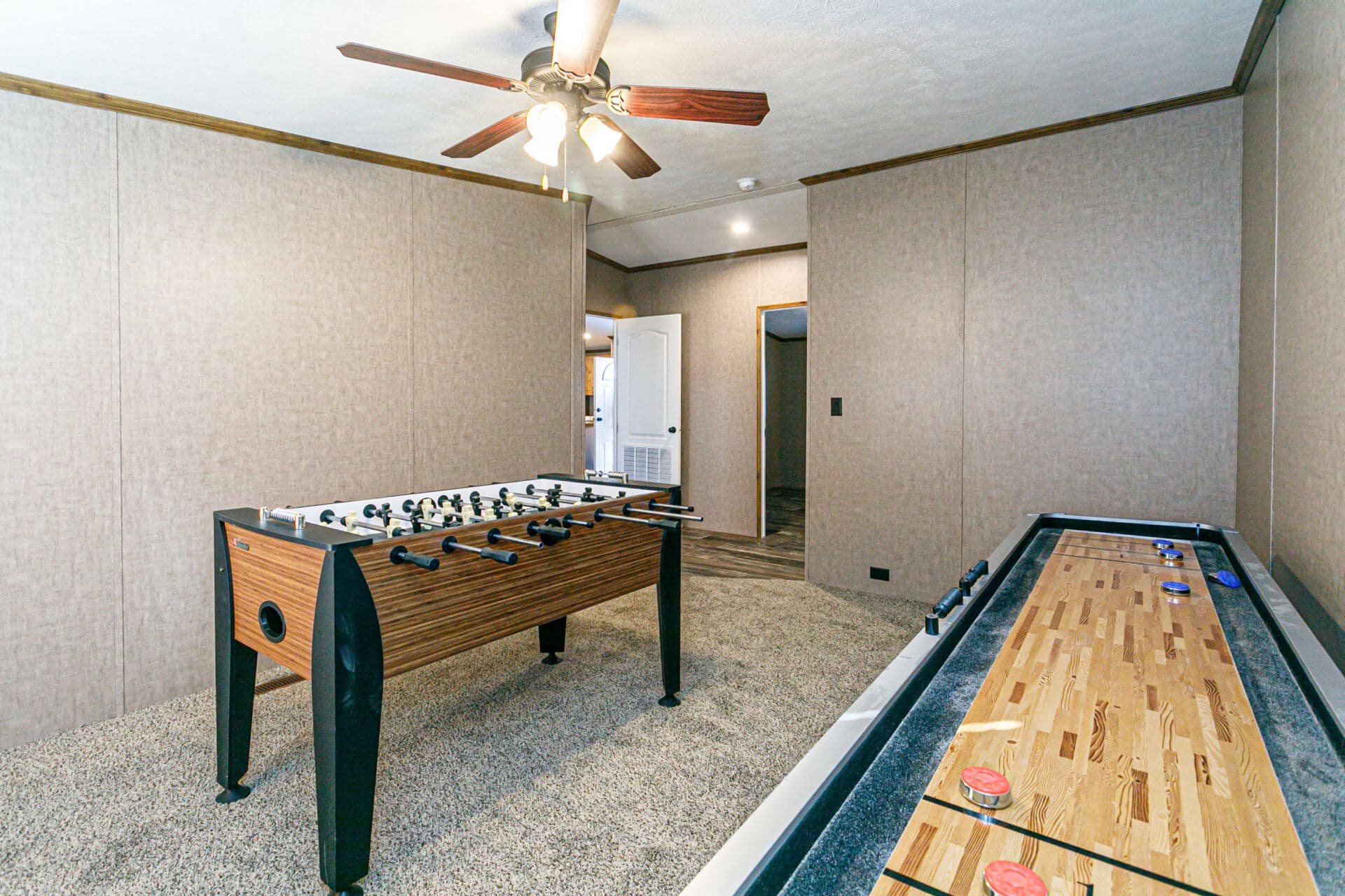 Doublewide c-32×64-32c interior home features