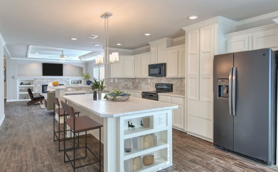 Comfort 5176 kitchen home features