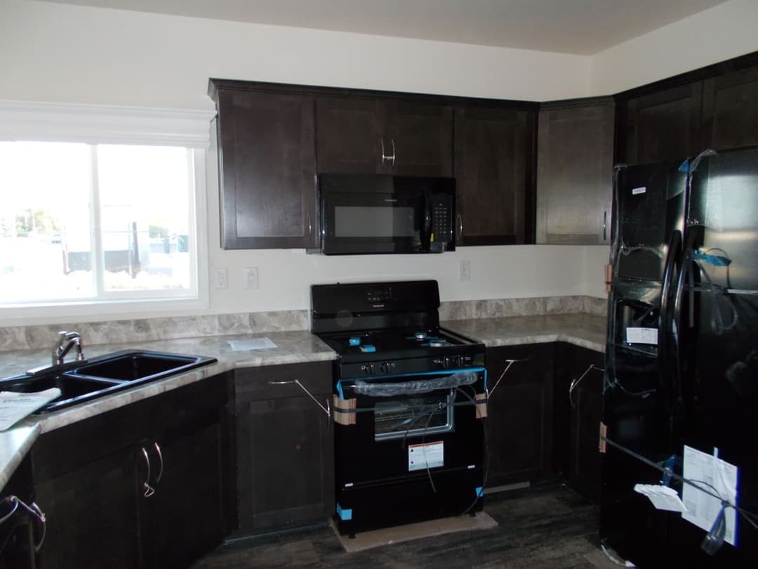 K1656a kitchen home features