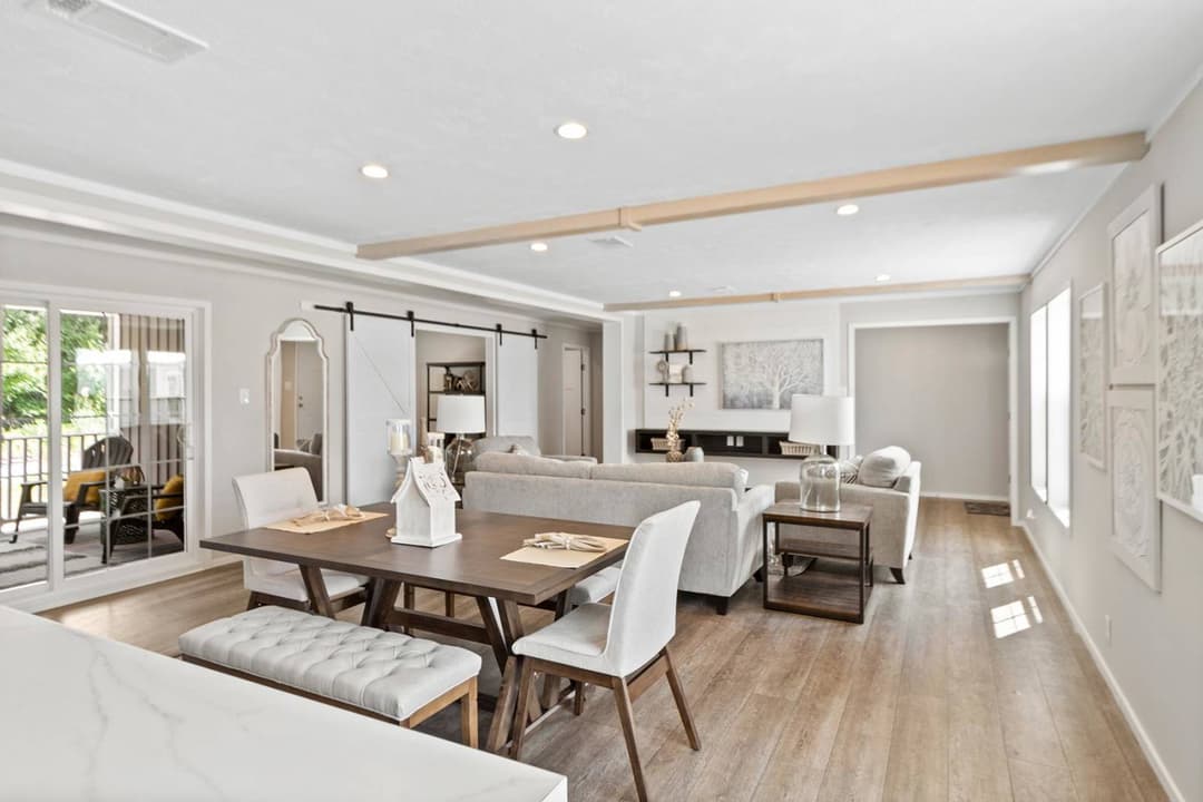 Paris interior home features