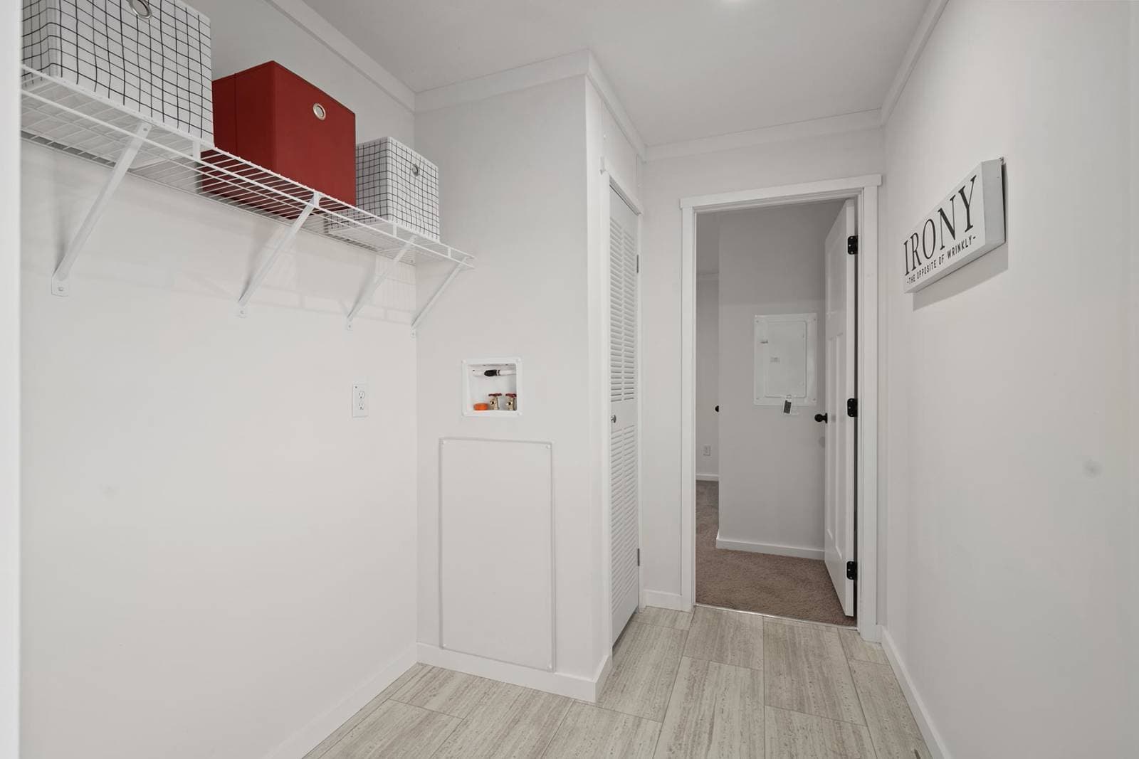 Affinity interior home features