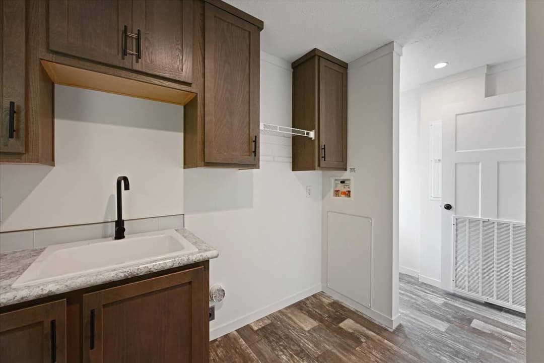 East point - elevate 56 interior home features