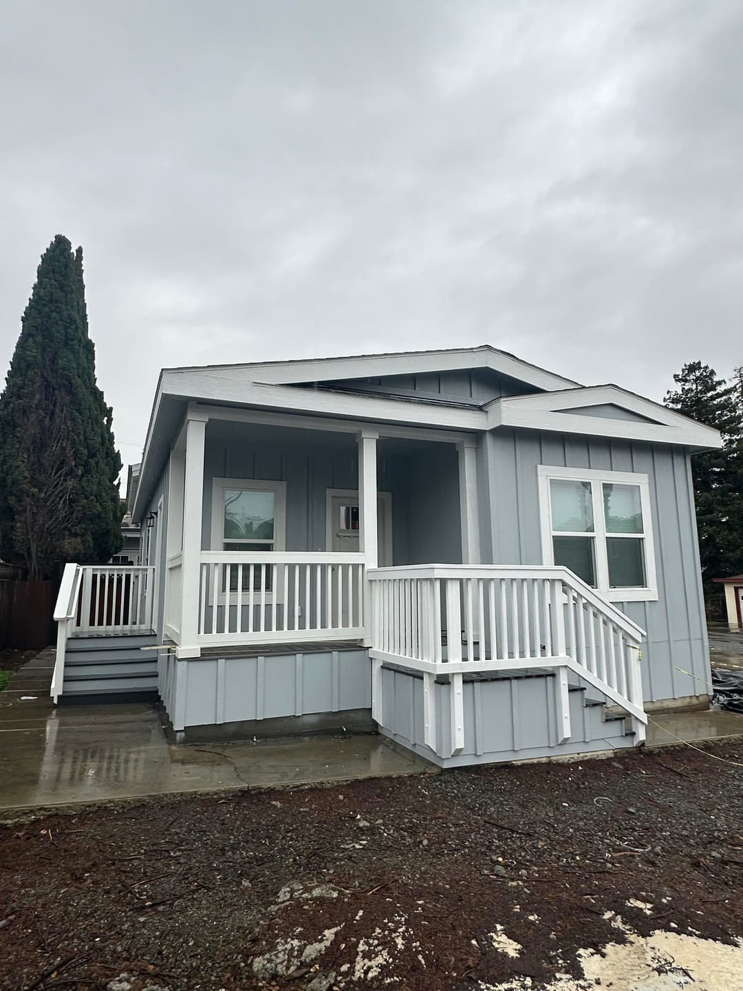 Elmore bay (b) exterior and elevation home features