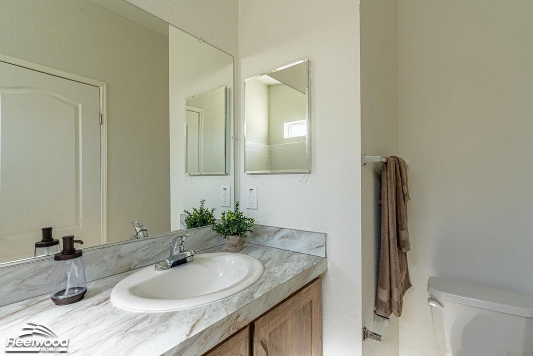 Canyon lake 24443x bathroom home features