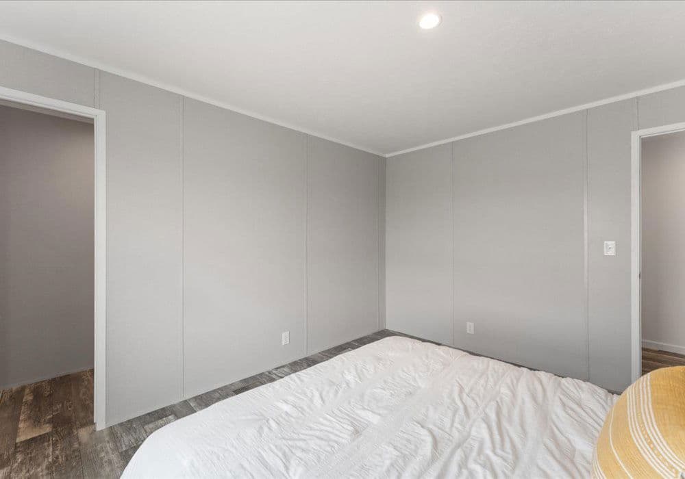 Apex 3900 bedroom home features