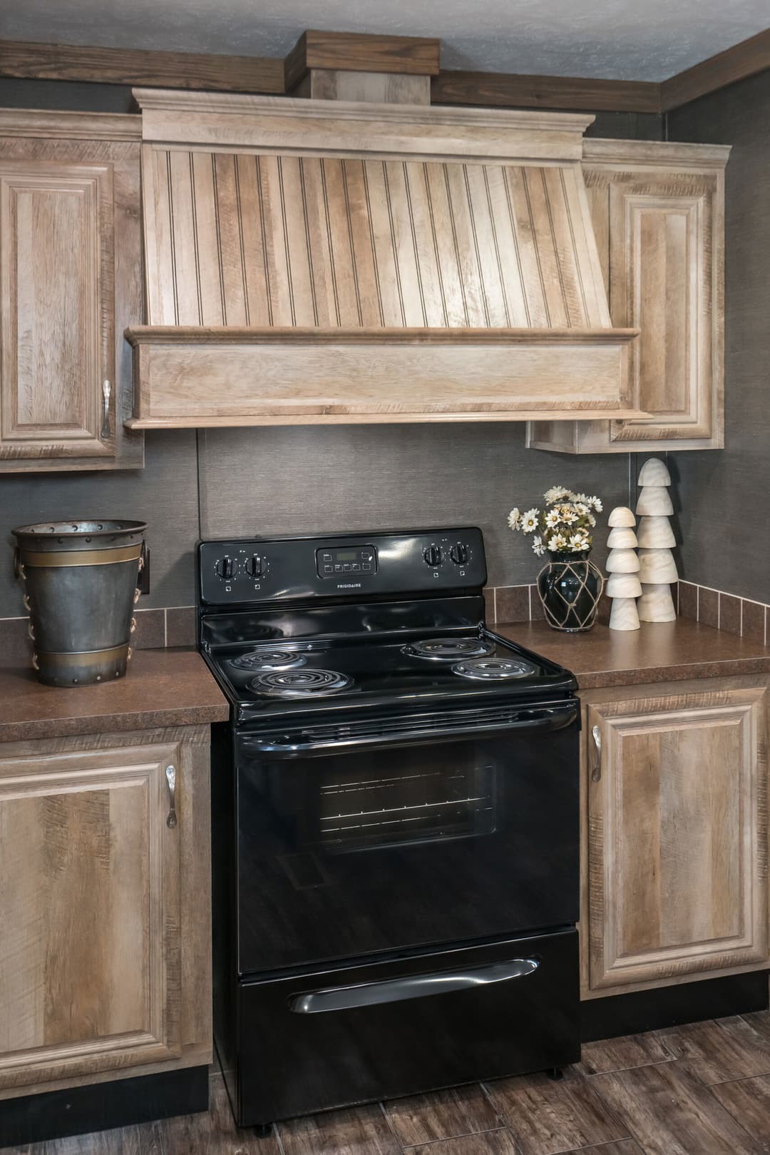 Md-26 rawhide kitchen home features