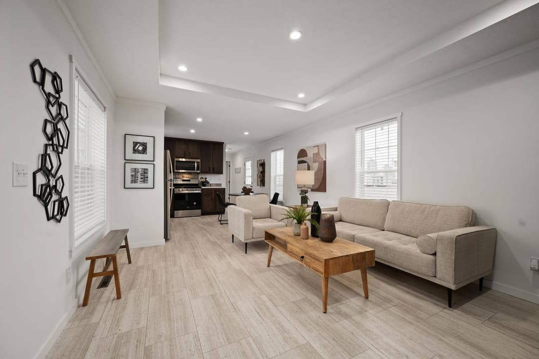 Affinity interior home features