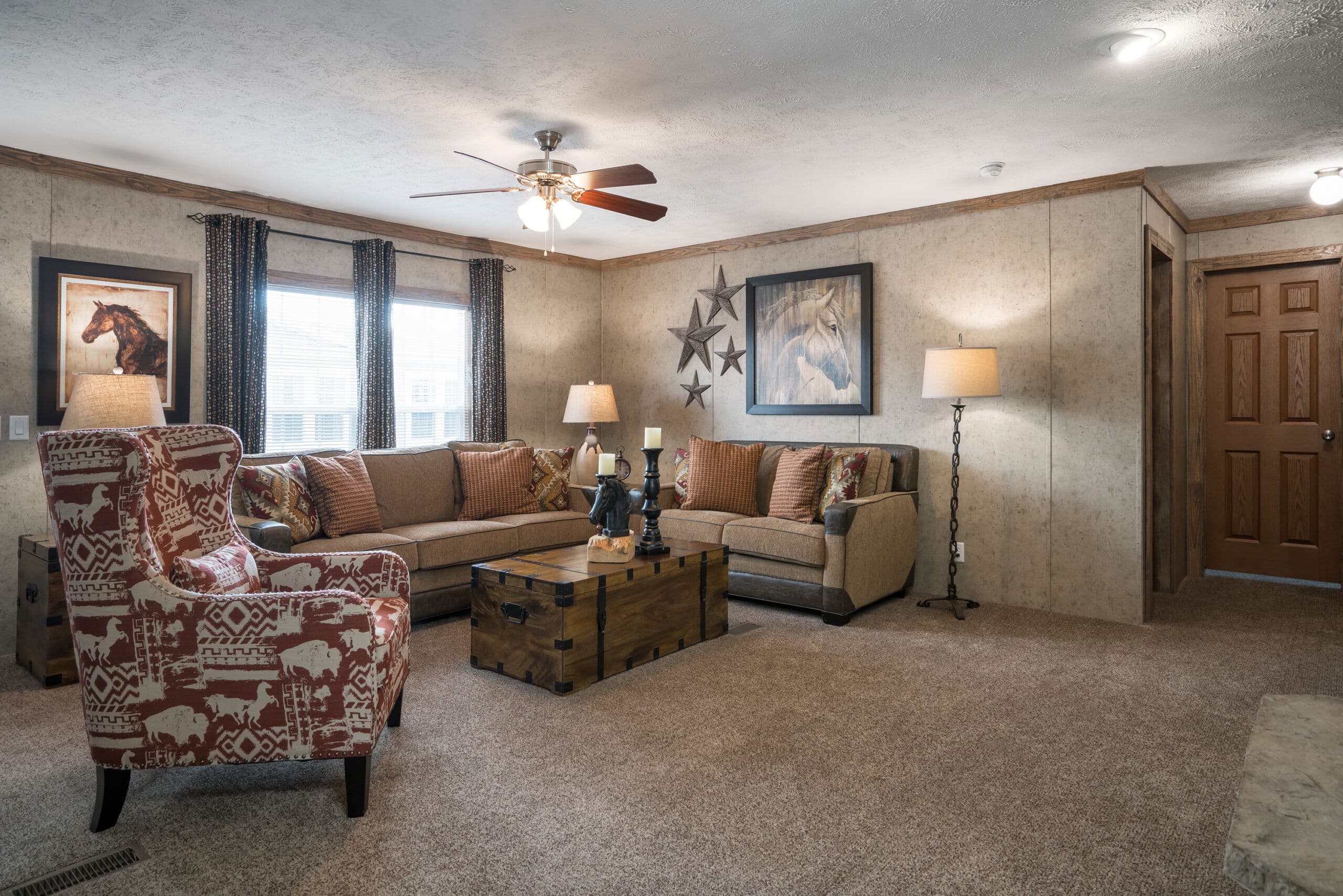 Md-26 rawhide interior home features