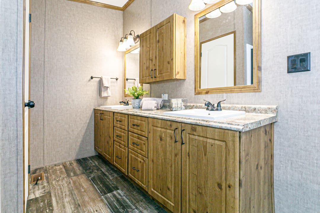Doublewide c-32×64-32c bathroom home features