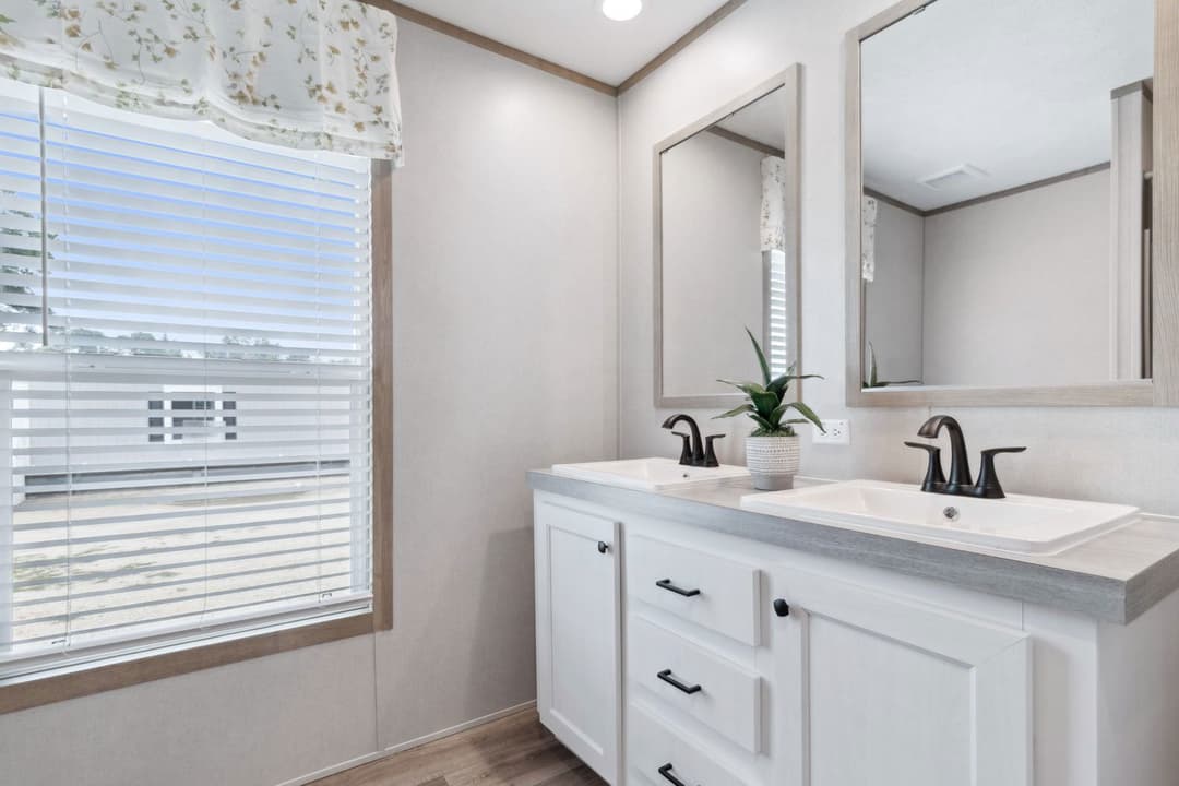Breeze farmhouse 72 bathroom home features